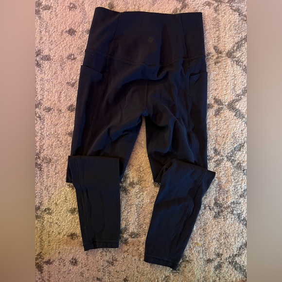 Athleta Salutation Stash Pocket Ii 78 Tight